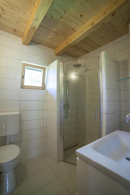 Holiday Homes Eko Klanac Rakovica Exterior photo