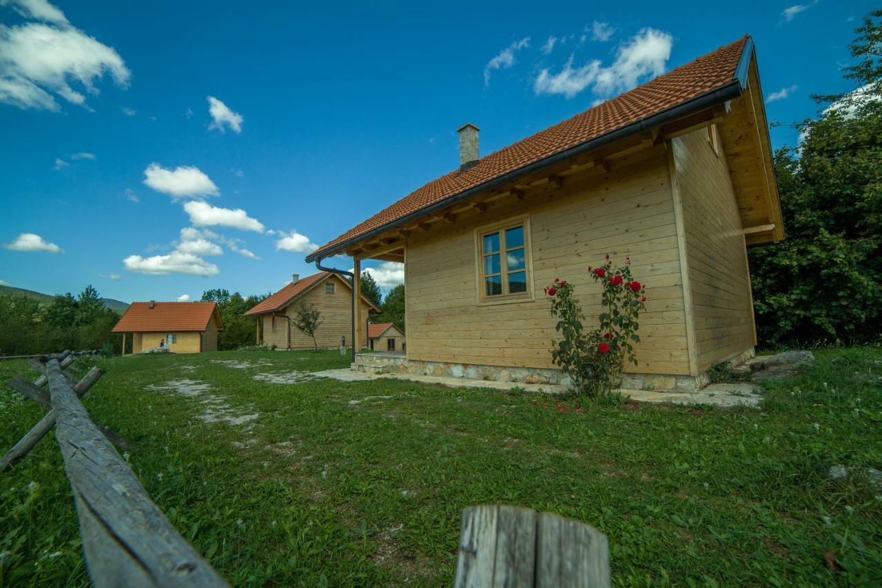 Holiday Homes Eko Klanac Rakovica Exterior photo