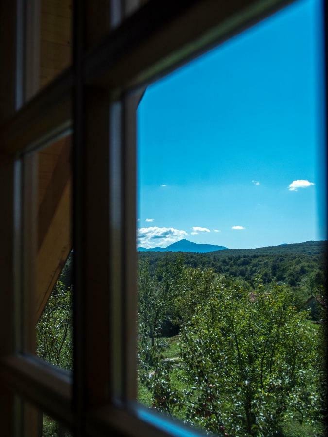 Holiday Homes Eko Klanac Rakovica Exterior photo